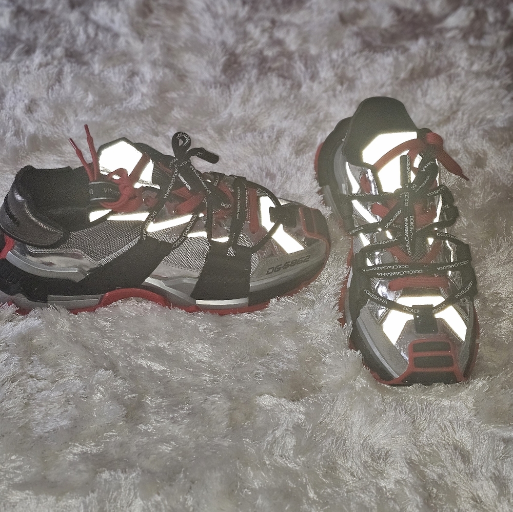 Men Sneakers (Great Condition)
